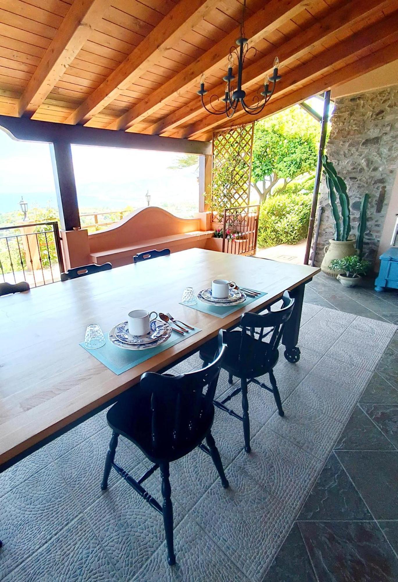 לינה וארוחת בוקר ג'ויוזה מריאה La Casa Di Matilde מראה חיצוני תמונה